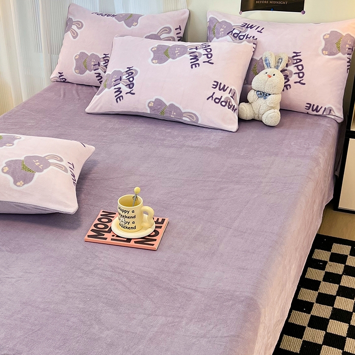 91家纺网 家纺一手货源 找家纺 HL原创 2025新款牛奶绒四件套 紫韵兔兔