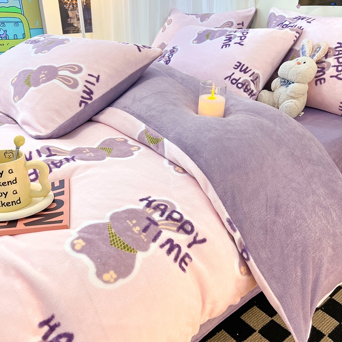 91家纺网 家纺一手货源 找家纺 HL原创 2025新款牛奶绒四件套 紫韵兔兔