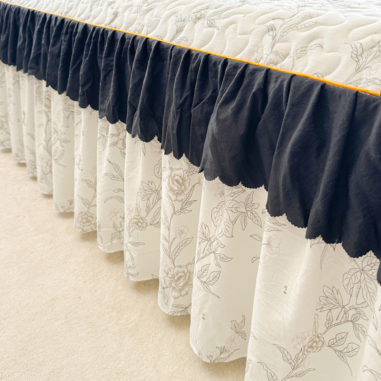 91家纺网 家纺一手货源 找家纺 笠裙家纺 2025新款水洗棉荷叶花边法式赫本风夹棉加厚床裙单床裙床裙单件 夹棉-花恋