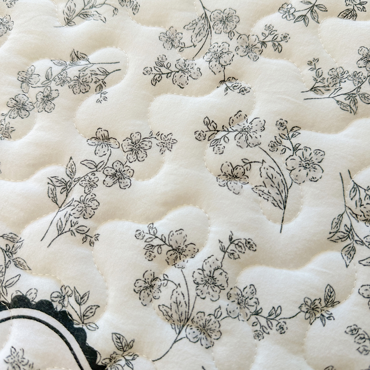 91家纺网 家纺一手货源 找家纺 笠裙家纺 2025新款水洗棉荷叶花边法式赫本风夹棉加厚床裙单床裙床裙单件 夹棉-花香