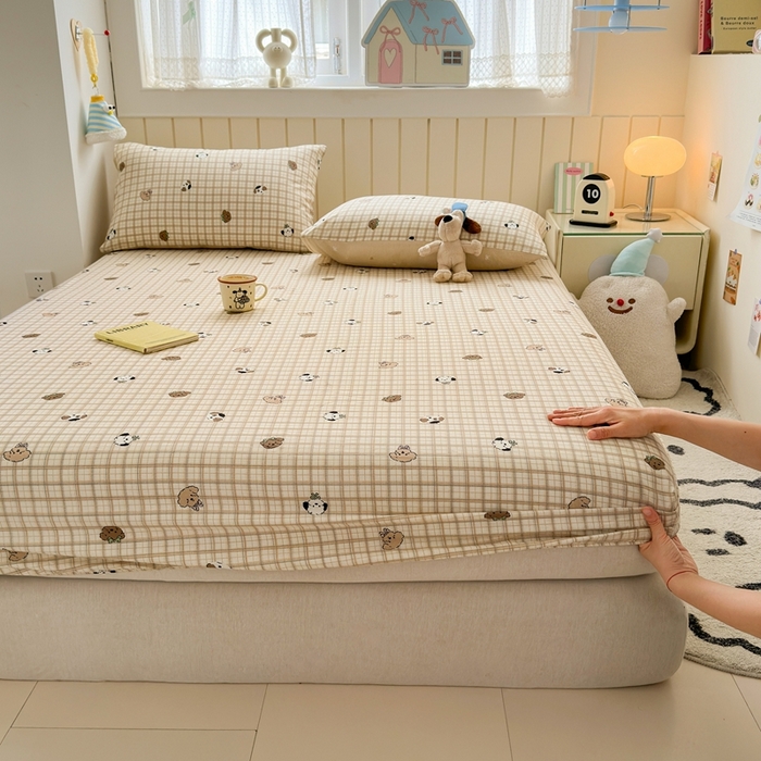 91家纺网 家纺一手货源 找家纺 曼之夏 2025新款全棉纯棉卡通印花单床笠 床笠单件 曲奇小狗