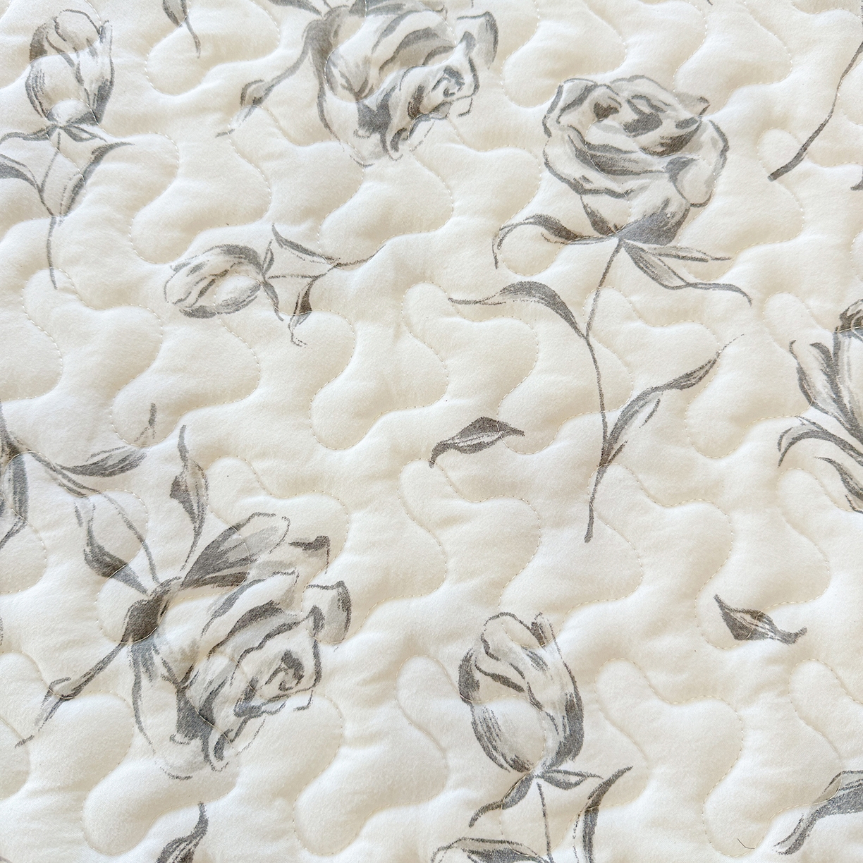 91家纺网 家纺一手货源 找家纺 笠裙家纺 2025新款水洗棉荷叶花边法式赫本风夹棉加厚床裙单床裙床裙单件 夹棉-玫瑰