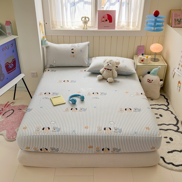 91家纺网 家纺一手货源 找家纺 曼之夏 2025新款全棉纯棉卡通印花单床笠 床笠单件 小狗日记