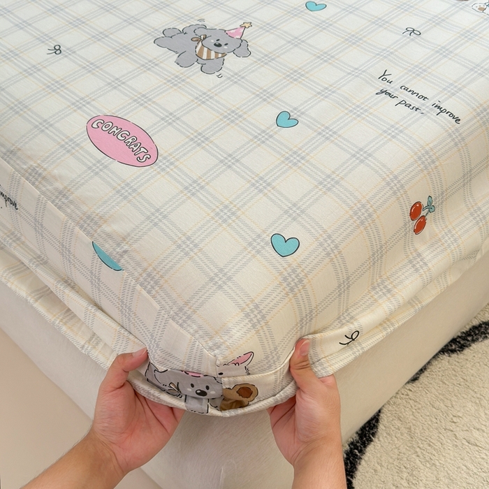 91家纺网 家纺一手货源 找家纺 曼之夏 2025新款全棉纯棉卡通印花单床笠 床笠单件 樱桃熊仔