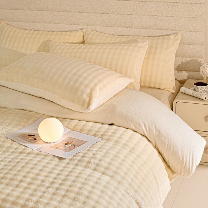 91家纺网 家纺一手货源 找家纺 （总）眠博士 2025新款兔绒牛奶绒加厚保暖四件套-凯瑟琳场景一