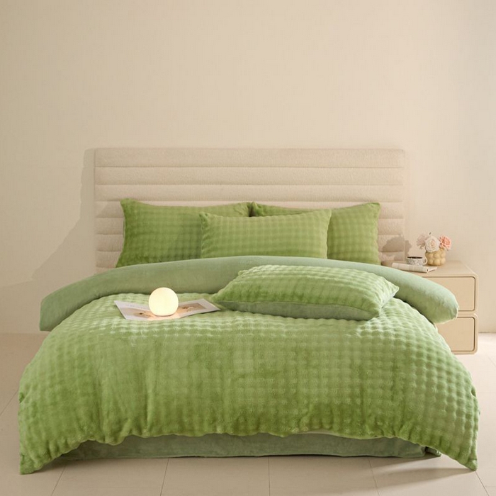 91家纺网 家纺一手货源 找家纺 眠博士 2025新款兔绒牛奶绒加厚保暖四件套-凯瑟琳场景一 凯瑟琳-暖绿