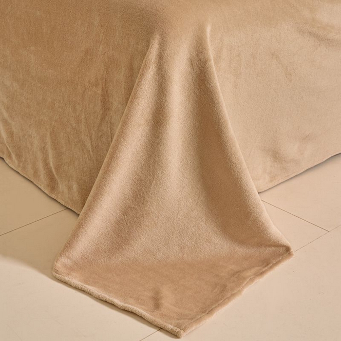 91家纺网 家纺一手货源 找家纺 眠博士 2025新款兔绒牛奶绒加厚保暖四件套-凯瑟琳场景一 凯瑟琳-暖白+咖