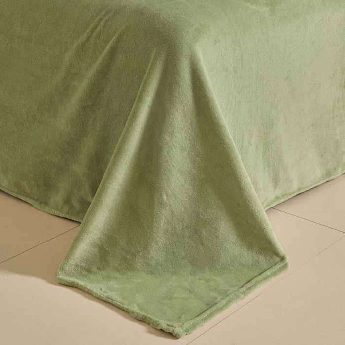 91家纺网 家纺一手货源 找家纺 眠博士 2025新款兔绒牛奶绒加厚保暖四件套-凯瑟琳场景一 凯瑟琳-暖绿