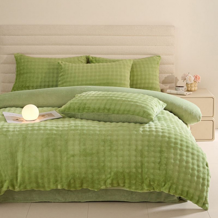 91家纺网 家纺一手货源 找家纺 眠博士 2025新款兔绒牛奶绒加厚保暖四件套-凯瑟琳场景一 凯瑟琳-暖绿