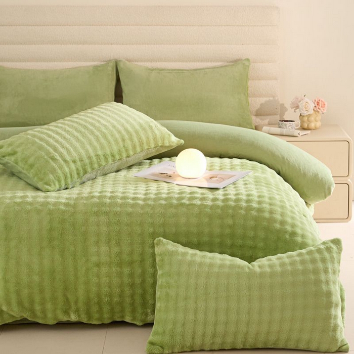 91家纺网 家纺一手货源 找家纺 眠博士 2025新款兔绒牛奶绒加厚保暖四件套-凯瑟琳场景一 凯瑟琳-暖绿