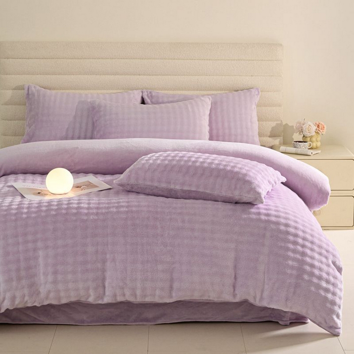 91家纺网 家纺一手货源 找家纺 眠博士 2025新款兔绒牛奶绒加厚保暖四件套-凯瑟琳场景一 凯瑟琳-暖紫