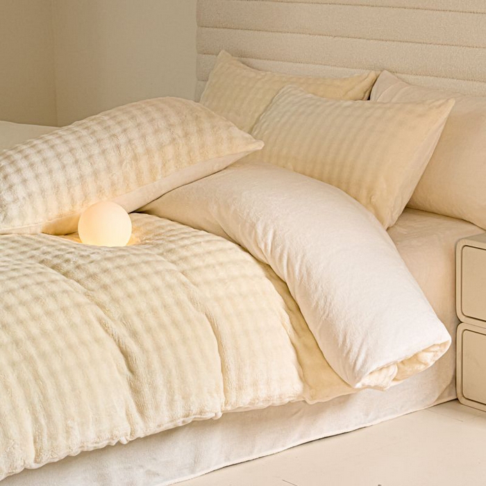 91家纺网 家纺一手货源 找家纺 （总）眠博士 2025新款兔绒牛奶绒加厚保暖四件套-凯瑟琳场景一