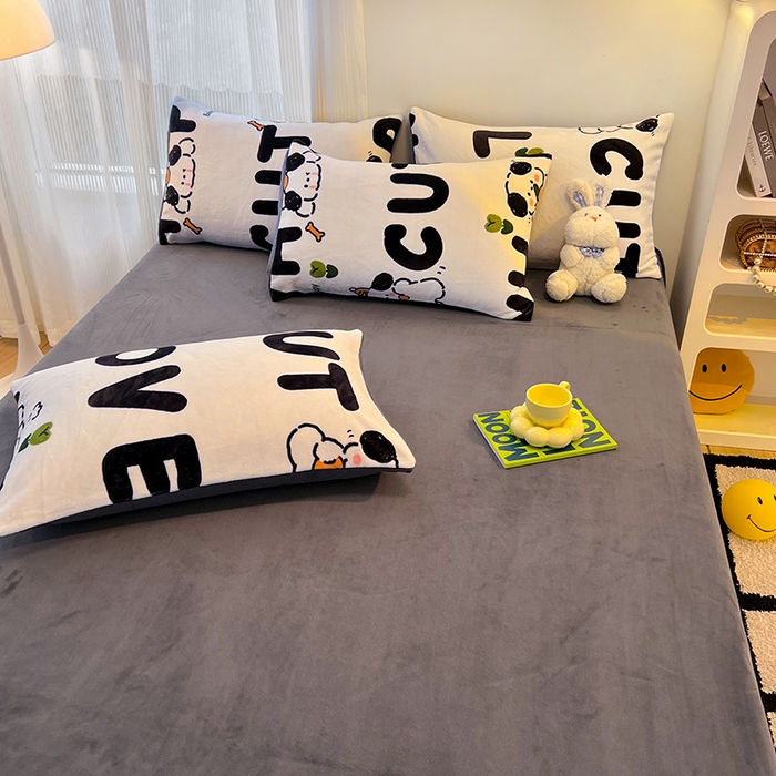 91家纺网 家纺一手货源 找家纺 HL原创 2025新款牛奶绒单品被套单件被套 嗨皮狗