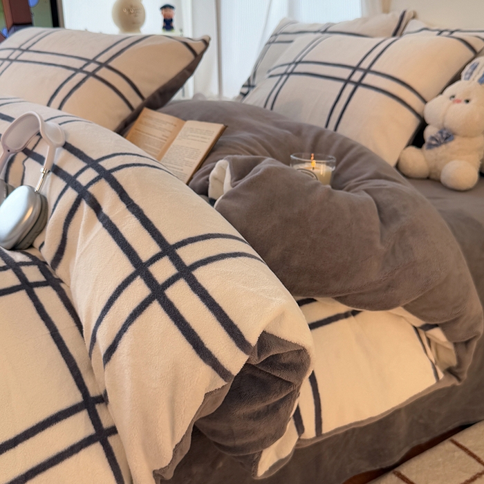 91家纺网 家纺一手货源 找家纺 HL原创 2025新款牛奶绒单品被套单件被套 简约格