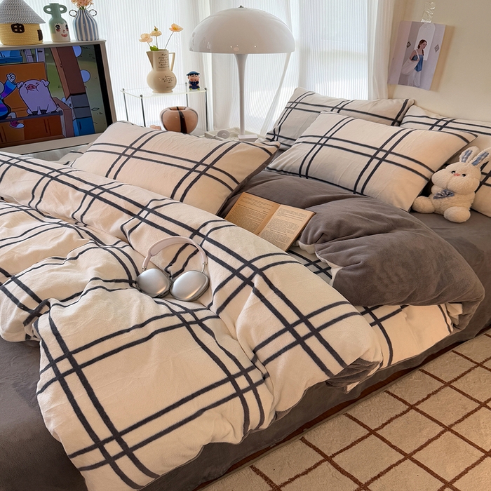 91家纺网 家纺一手货源 找家纺 HL原创 2025新款牛奶绒单品被套单件被套 简约格