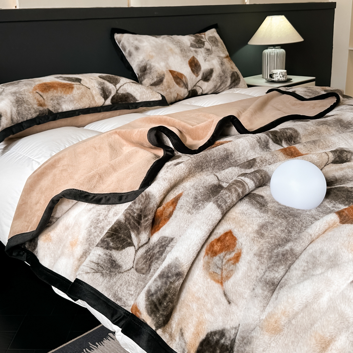 91家纺网 家纺一手货源 找家纺 芙绣家纺 2025新款雪貂绒毛毯轻奢高级感办公室午休毯空调毯沙发毯加厚 贝拉