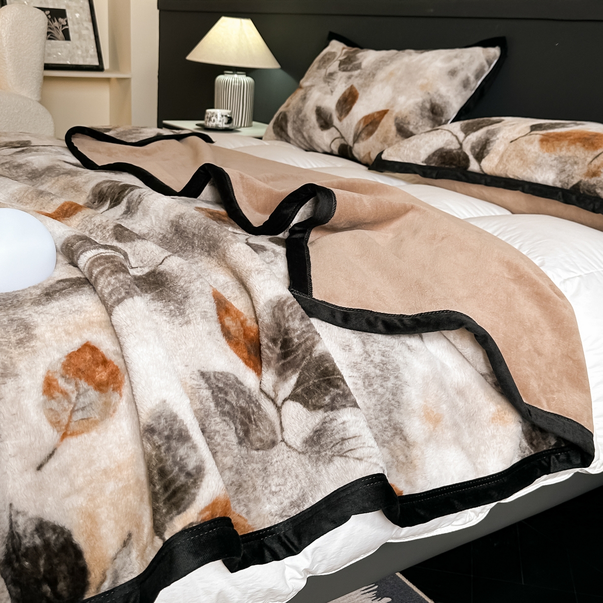 91家纺网 家纺一手货源 找家纺 芙绣家纺 2025新款雪貂绒毛毯轻奢高级感办公室午休毯空调毯沙发毯加厚 贝拉