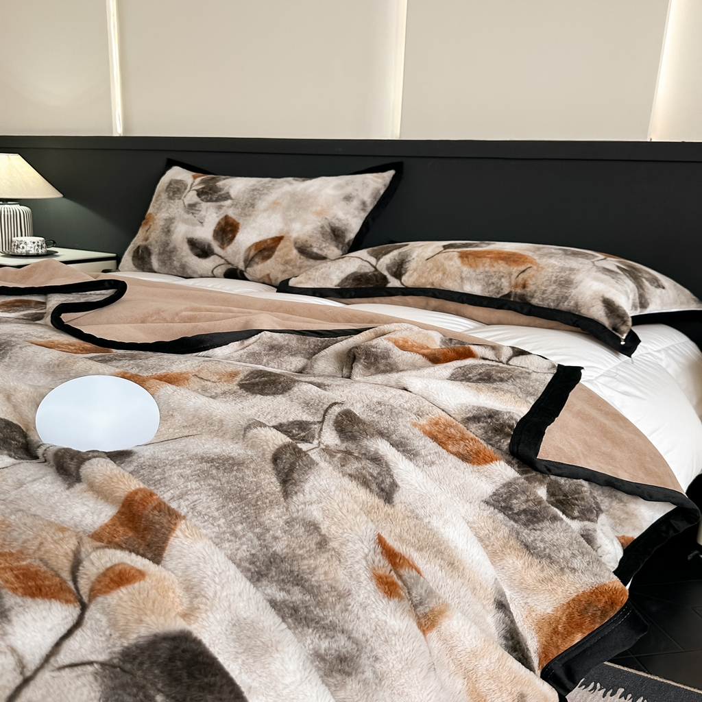 91家纺网 家纺一手货源 找家纺 芙绣家纺 2025新款雪貂绒毛毯轻奢高级感办公室午休毯空调毯沙发毯加厚 贝拉