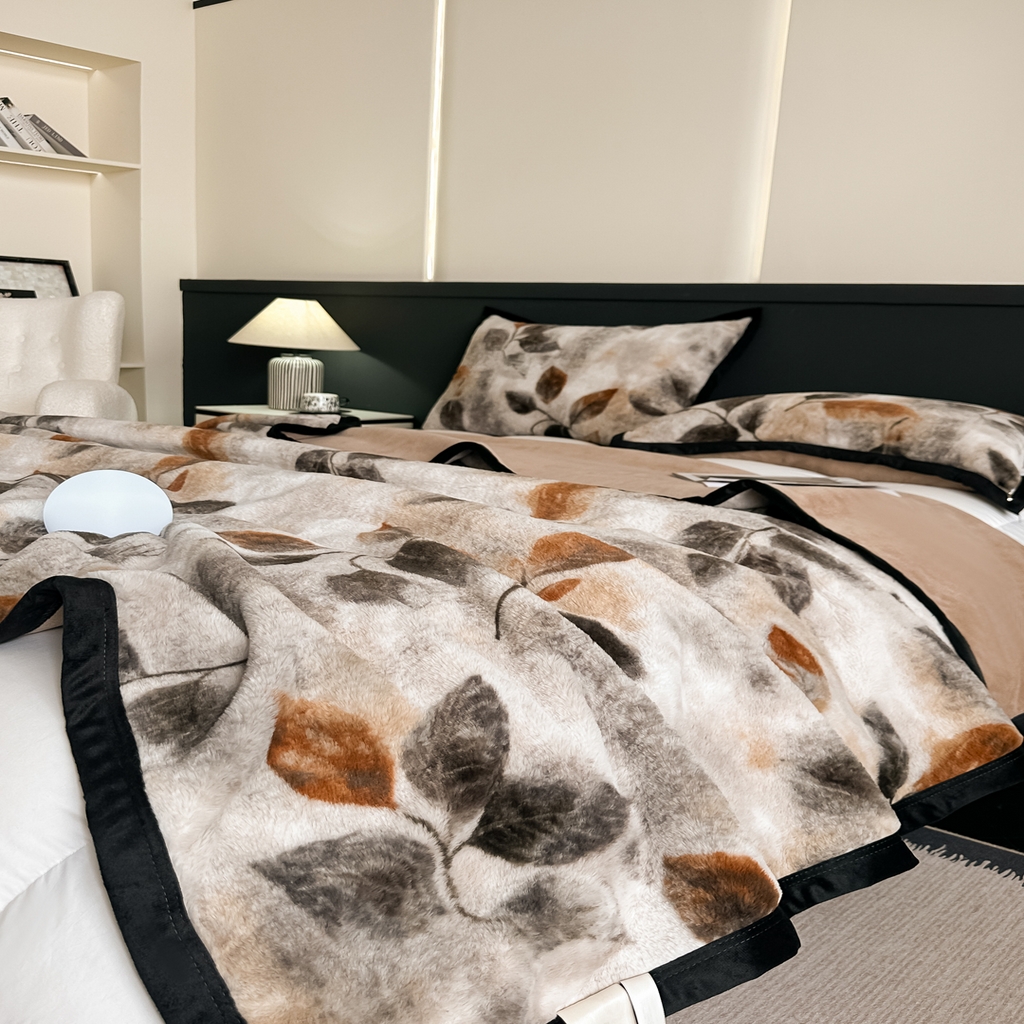 91家纺网 家纺一手货源 找家纺 芙绣家纺 2025新款雪貂绒毛毯轻奢高级感办公室午休毯空调毯沙发毯加厚 贝拉