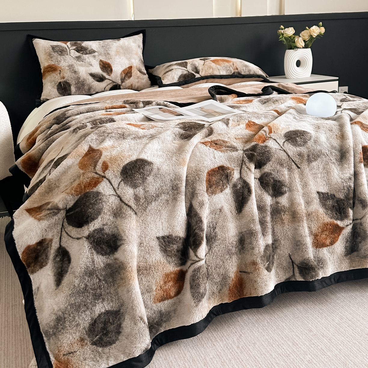 91家纺网 家纺一手货源 找家纺 芙绣家纺 2025新款雪貂绒毛毯轻奢高级感办公室午休毯空调毯沙发毯加厚 贝拉