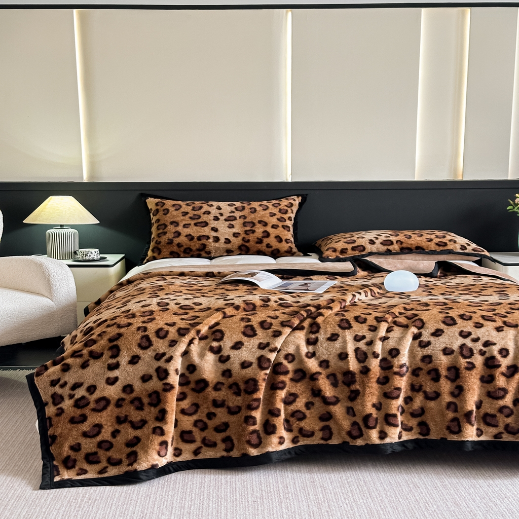 91家纺网 家纺一手货源 找家纺 芙绣家纺 2025新款雪貂绒毛毯轻奢高级感办公室午休毯空调毯沙发毯加厚 露西