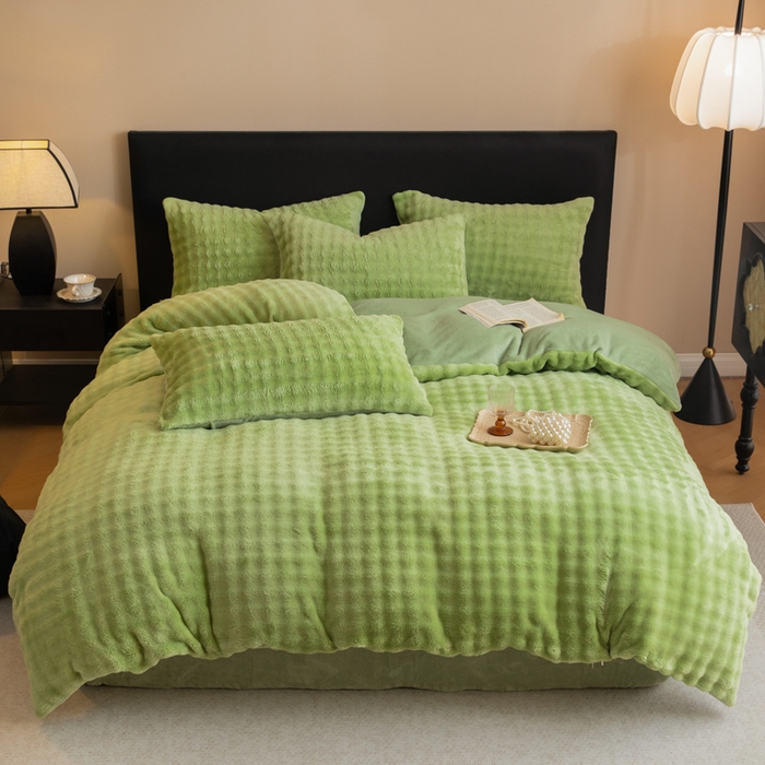 91家纺网 家纺一手货源 找家纺 眠博士 2025新款兔绒牛奶绒加厚保暖四件套-凯瑟琳场景二 凯瑟琳-暖绿