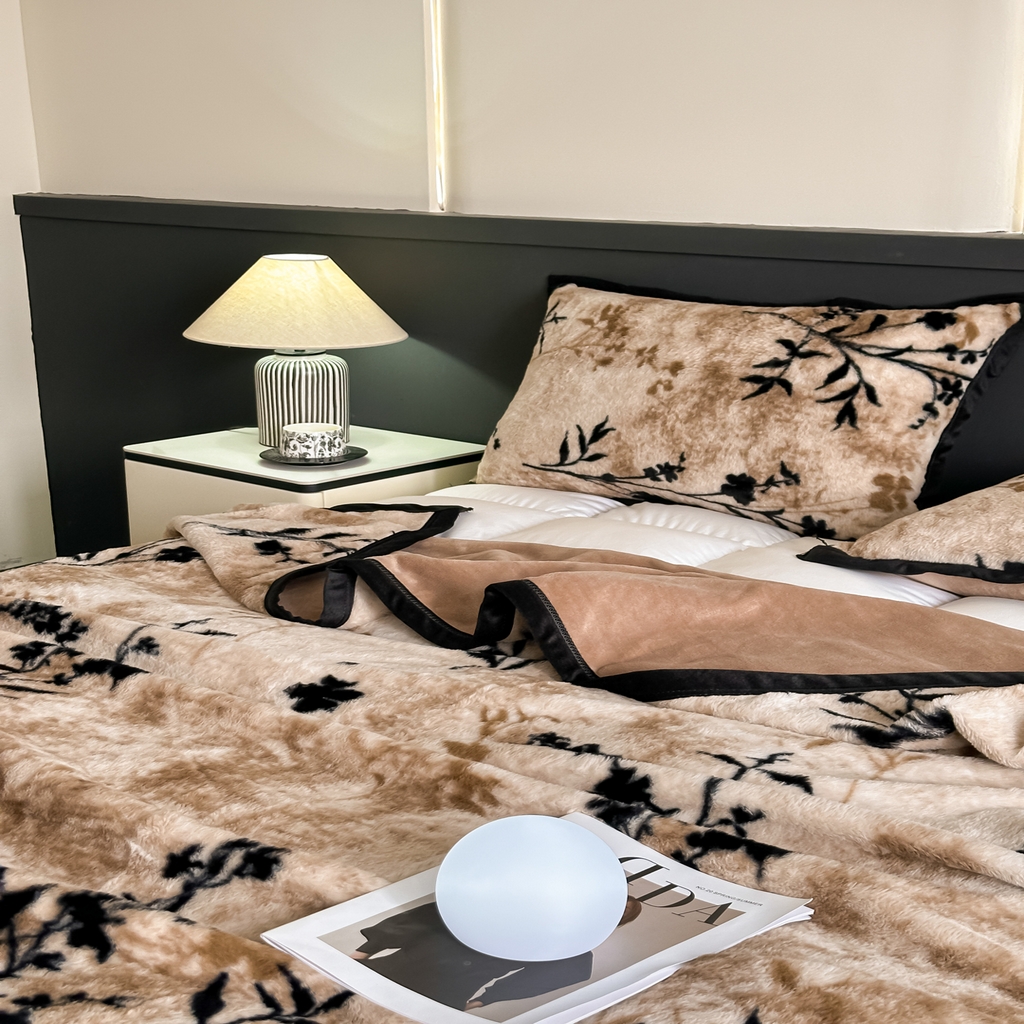 91家纺网 家纺一手货源 找家纺 芙绣家纺 2025新款雪貂绒毛毯轻奢高级感办公室午休毯空调毯沙发毯加厚 梦莎