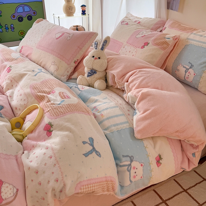 91家纺网 家纺一手货源 找家纺 HL原创 2025新款牛奶绒单品被套单件被套 喵喵物语