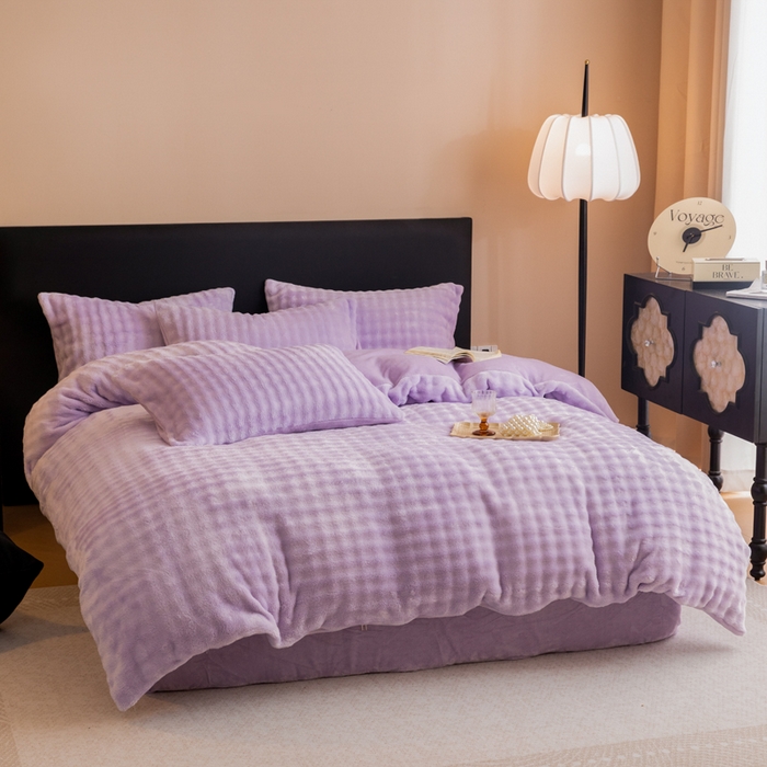 91家纺网 家纺一手货源 找家纺 眠博士 2025新款兔绒牛奶绒加厚保暖四件套-凯瑟琳场景二 凯瑟琳-暖紫