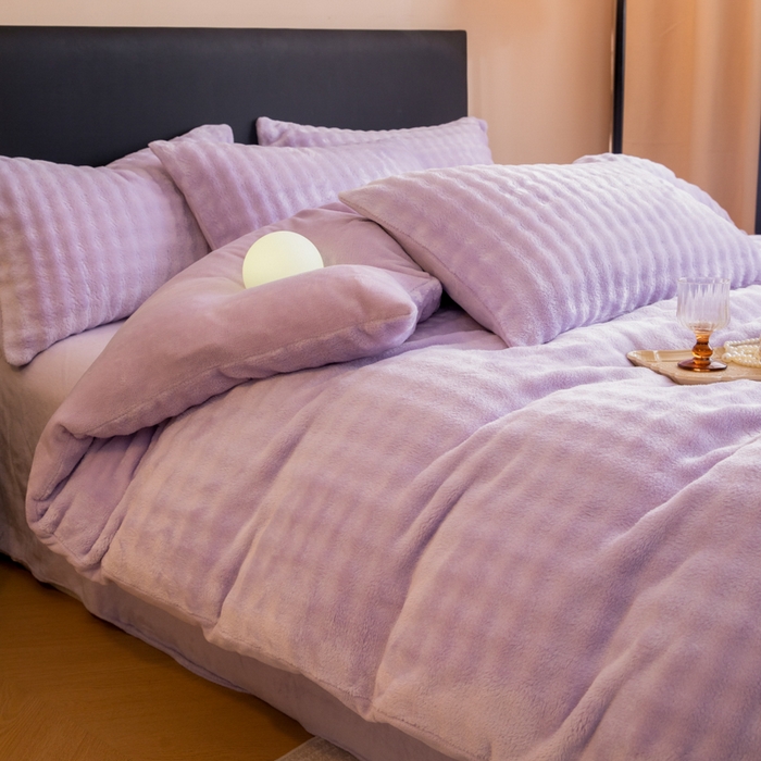 91家纺网 家纺一手货源 找家纺 眠博士 2025新款兔绒牛奶绒加厚保暖四件套-凯瑟琳场景二 凯瑟琳-暖紫