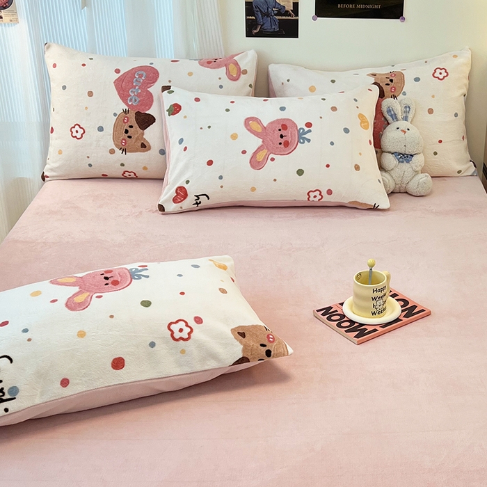 91家纺网 家纺一手货源 找家纺 HL原创 2025新款牛奶绒单品被套单件被套 糖果屋