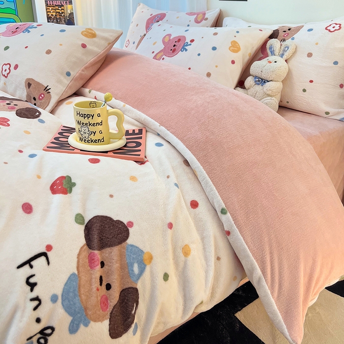 91家纺网 家纺一手货源 找家纺 HL原创 2025新款牛奶绒单品被套单件被套 糖果屋