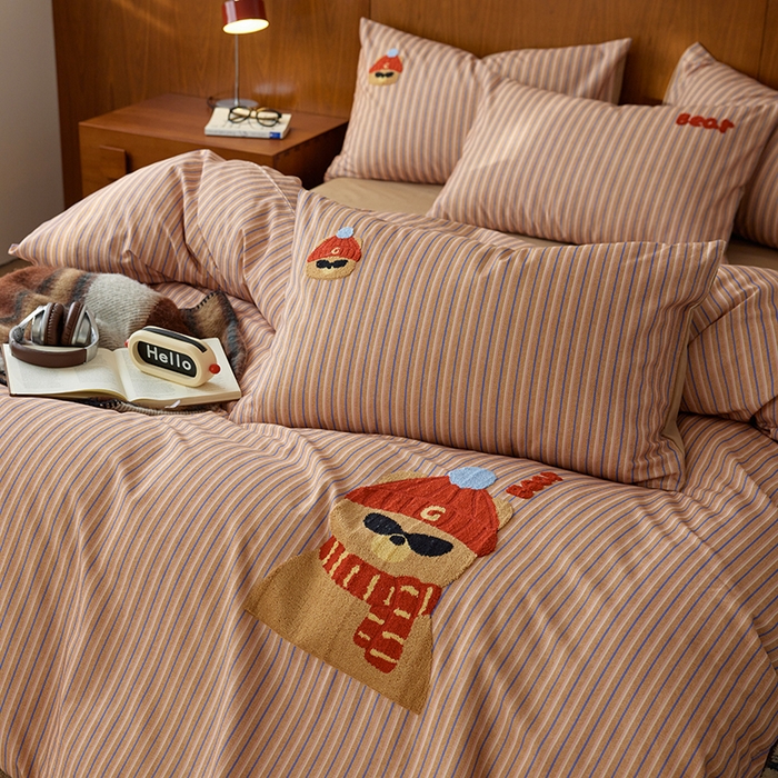 91家纺网 家纺一手货源 找家纺 千朵森 2025新款卡通毛巾绣全棉纯棉磨毛四件套 德瑞拉-萌趣