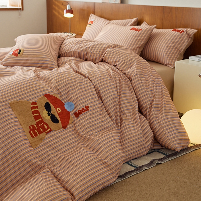 91家纺网 家纺一手货源 找家纺 千朵森 2025新款卡通毛巾绣全棉纯棉磨毛四件套 德瑞拉-萌趣