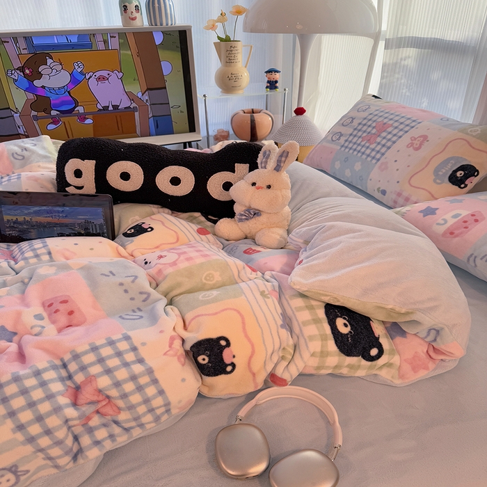 91家纺网 家纺一手货源 找家纺 HL原创 2025新款牛奶绒单品被套单件被套 田字格