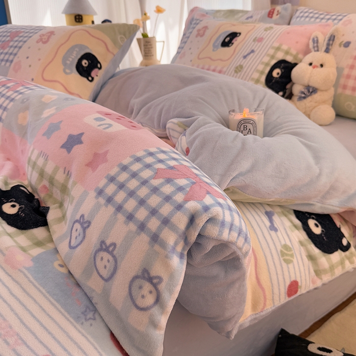 91家纺网 家纺一手货源 找家纺 HL原创 2025新款牛奶绒单品被套单件被套 田字格