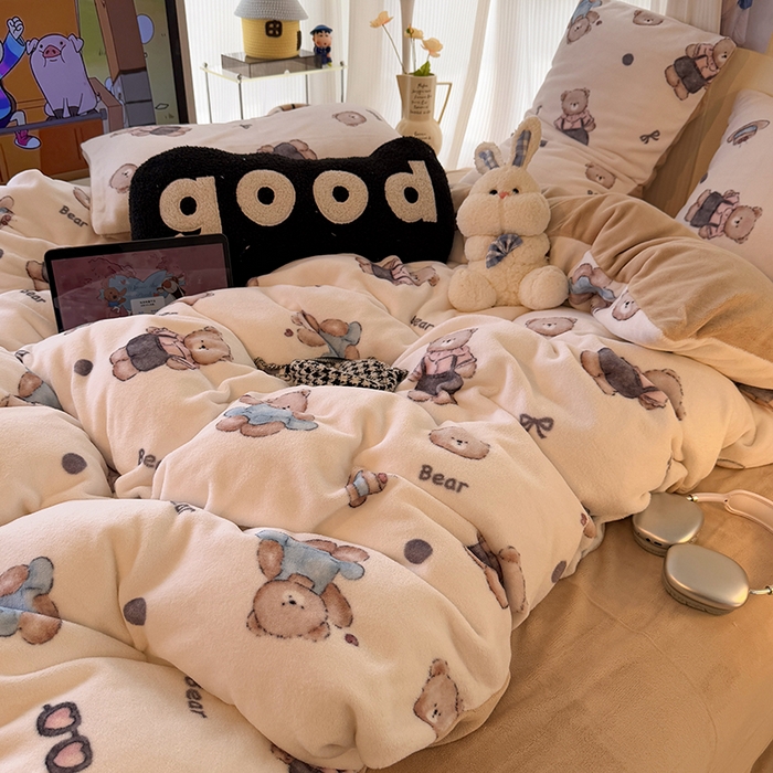 91家纺网 家纺一手货源 找家纺 HL原创 2025新款牛奶绒单品被套单件被套 小熊