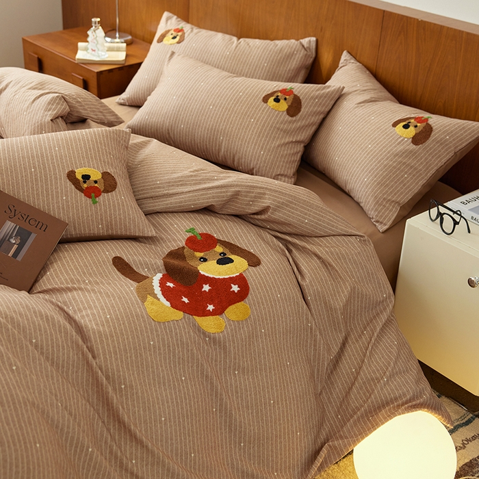 91家纺网 家纺一手货源 找家纺 千朵森 2025新款卡通毛巾绣全棉纯棉磨毛四件套 德瑞拉-小迪