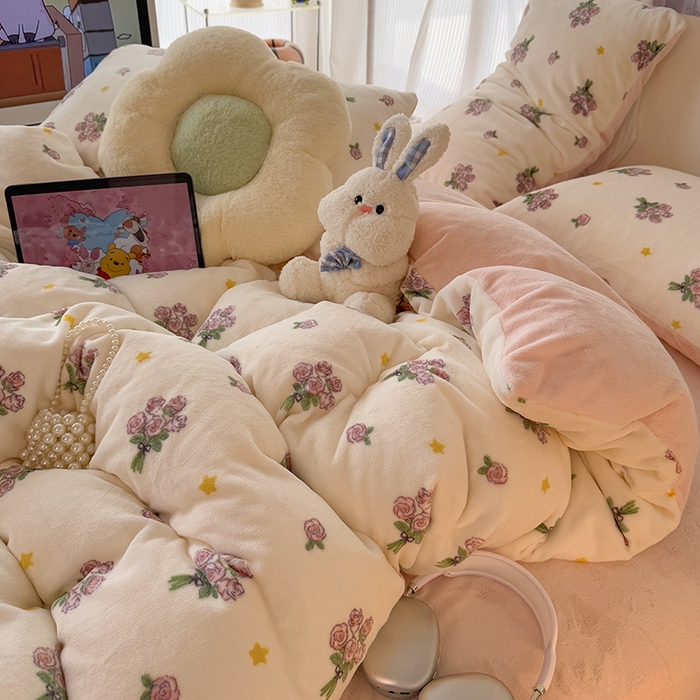 91家纺网 家纺一手货源 找家纺 HL原创 2025新款牛奶绒单品被套单件被套 幸运花