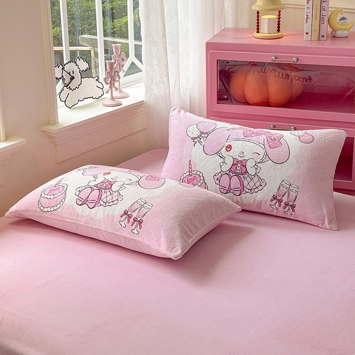 91家纺网 家纺一手货源 找家纺 ds生活馆 2025新款大版高克重双面牛奶绒四件套 蛋糕派对