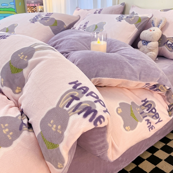 91家纺网 家纺一手货源 找家纺 HL原创 2025新款牛奶绒单品被套单件被套 紫韵兔兔