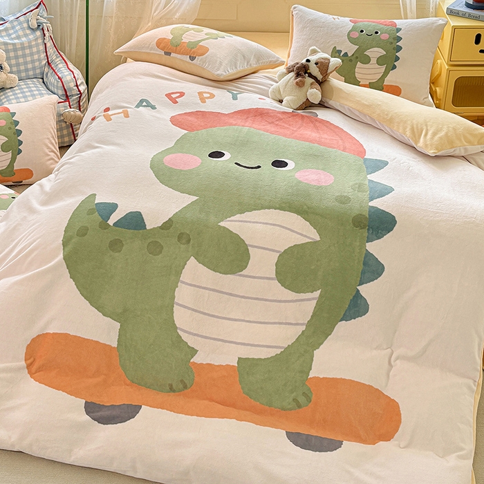 91家纺网 家纺一手货源 找家纺 ds生活馆 2025新款大版高克重双面牛奶绒四件套 滑板恐龙