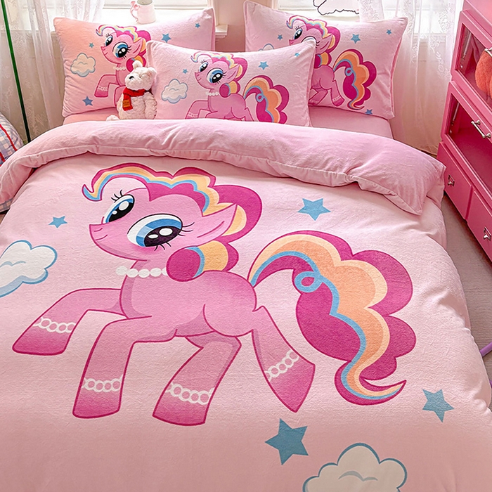 91家纺网 家纺一手货源 找家纺 ds生活馆 2025新款大版高克重双面牛奶绒四件套 开心小马