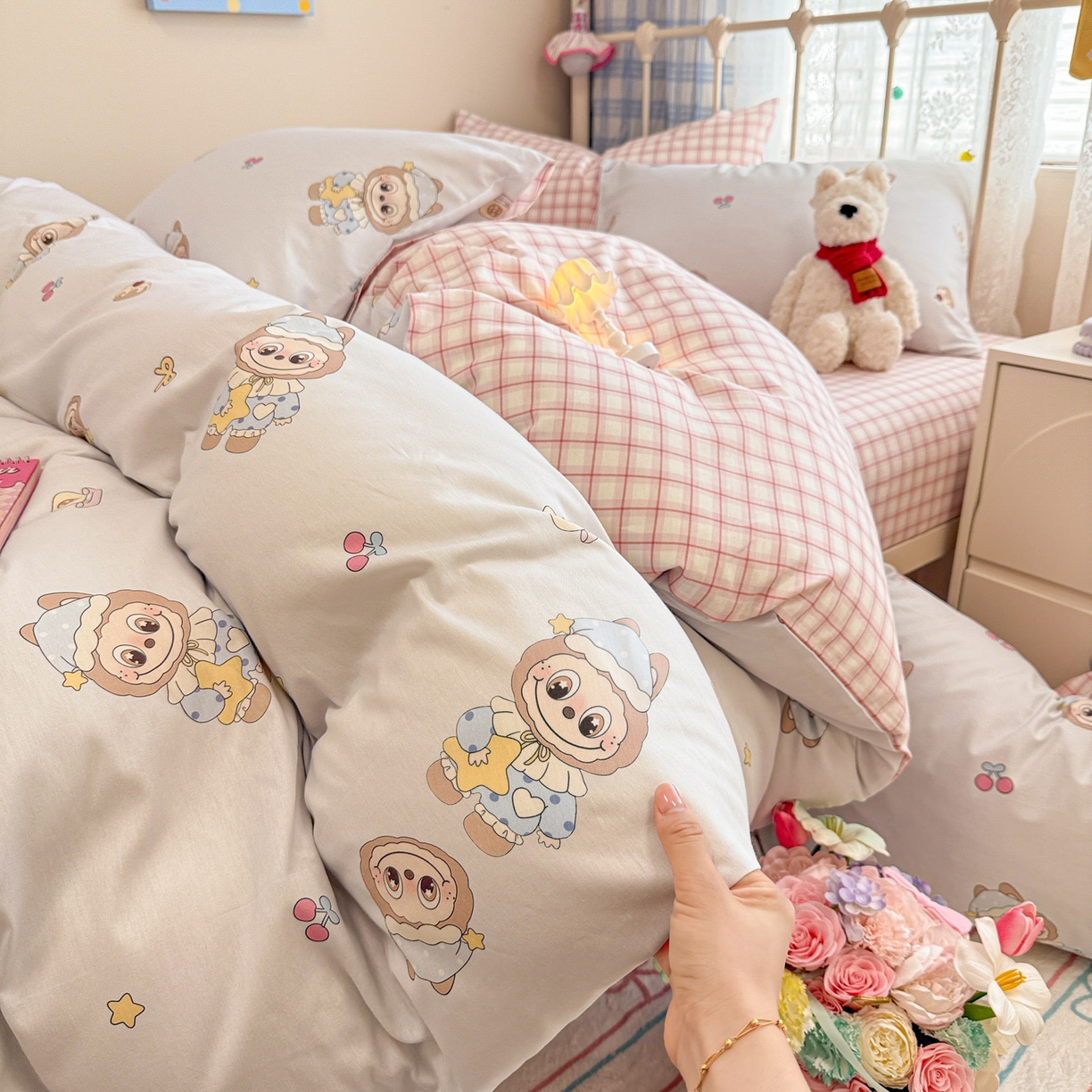 91家纺网 家纺一手货源 找家纺 呗旺鹿 2025新款全棉纯棉大眼娃娃毛巾绣四件套第二波 奶蓝色晚安大眼娃娃