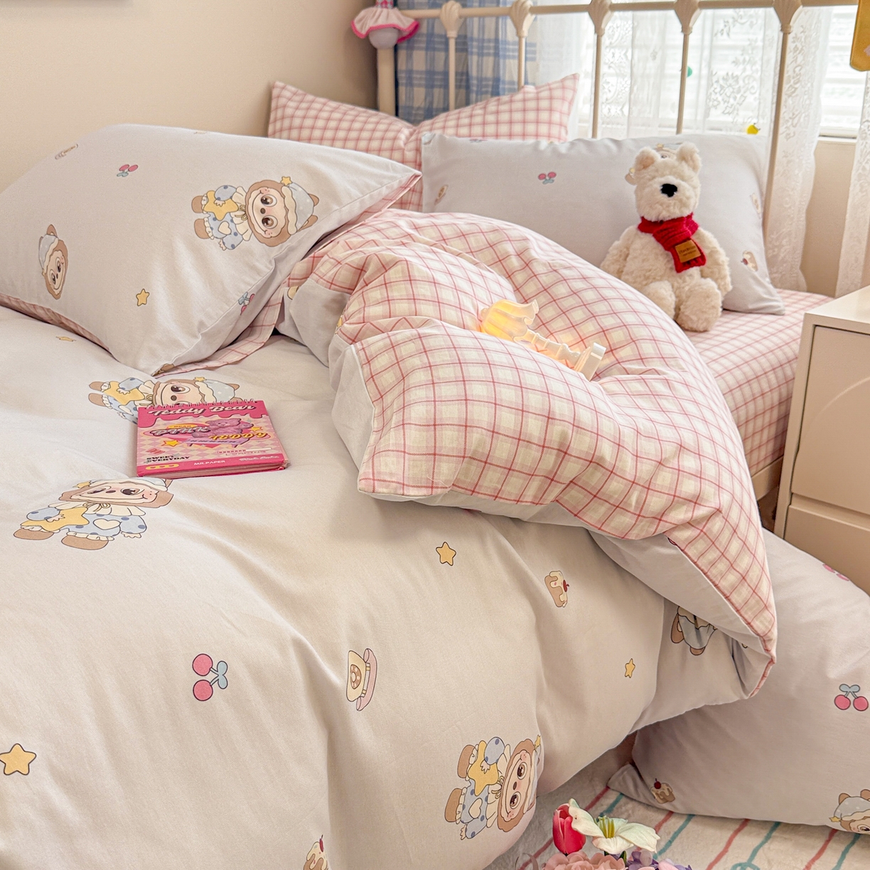 91家纺网 家纺一手货源 找家纺 呗旺鹿 2025新款全棉纯棉大眼娃娃毛巾绣四件套第二波 奶蓝色晚安大眼娃娃