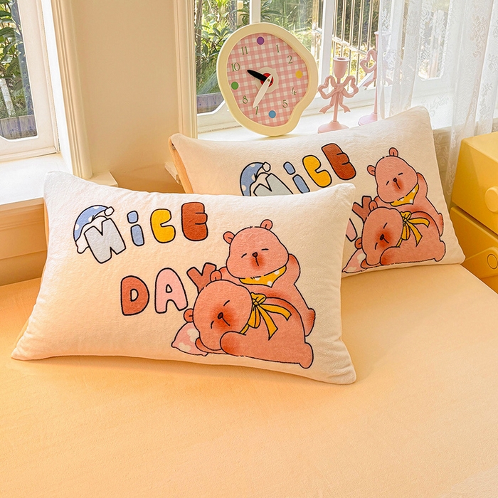 91家纺网 家纺一手货源 找家纺 ds生活馆 2025新款大版高克重双面牛奶绒四件套 睡梦巴拉