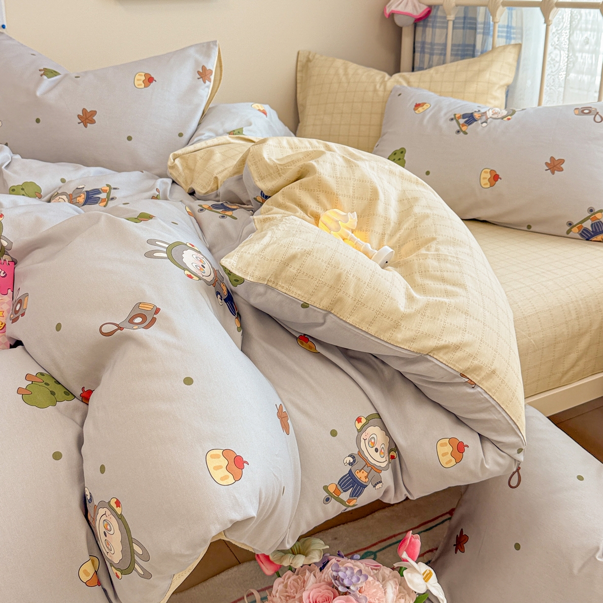 91家纺网 家纺一手货源 找家纺 呗旺鹿 2025新款全棉纯棉大眼娃娃毛巾绣四件套第二波 滑板大眼娃娃