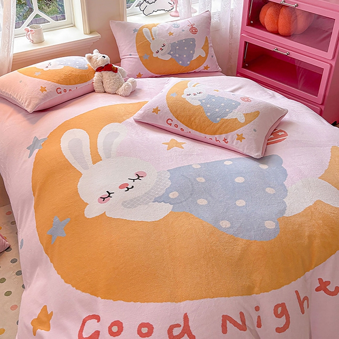 91家纺网 家纺一手货源 找家纺 ds生活馆 2025新款大版高克重双面牛奶绒四件套 月亮兔