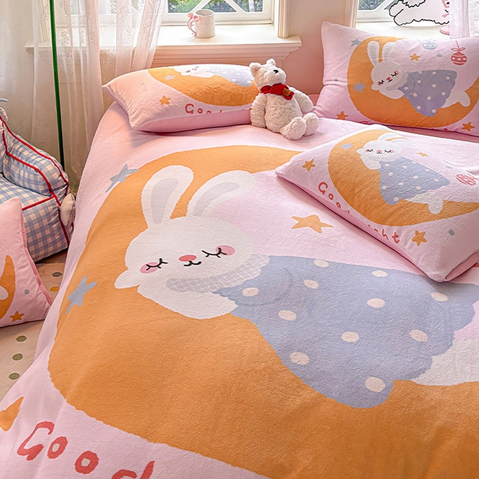 91家纺网 家纺一手货源 找家纺 ds生活馆 2025新款大版高克重双面牛奶绒四件套 月亮兔