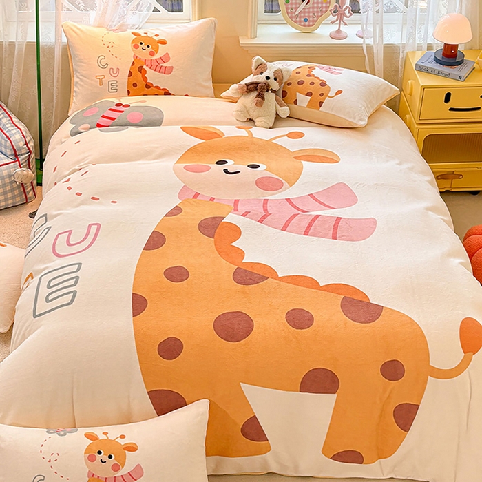 91家纺网 家纺一手货源 找家纺 ds生活馆 2025新款大版高克重双面牛奶绒四件套 长颈鹿